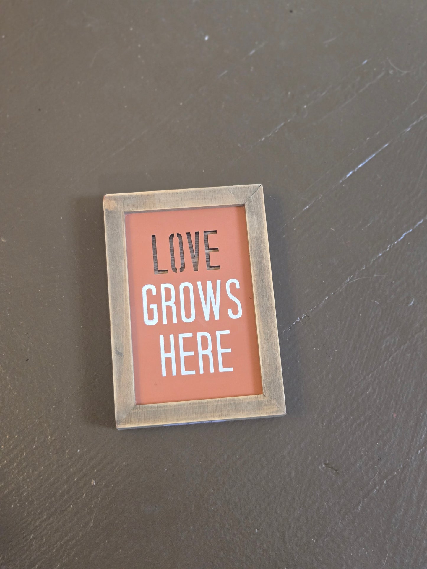 Love Grows Here Box Sign
